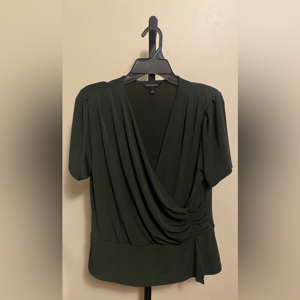 Women’s Size L - Banana Republic Elegant Green Blouse Top
